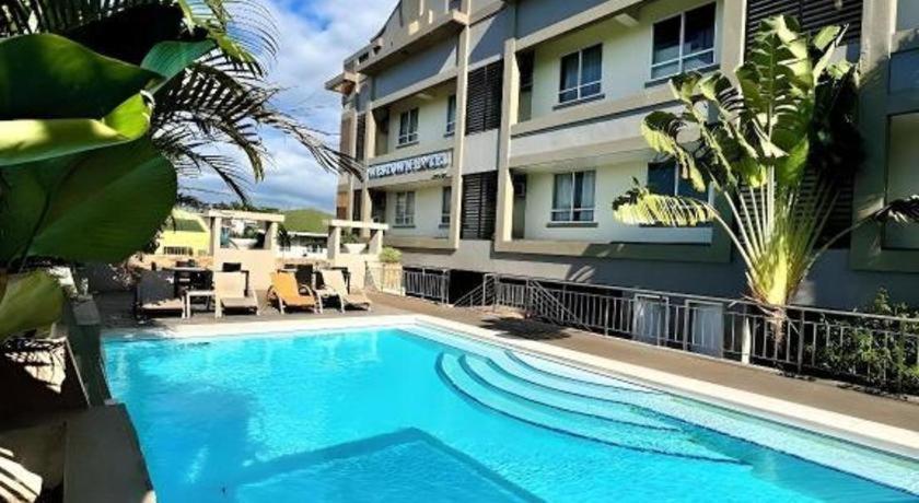 Mo2 Westown Hotel San Juan Баколод Екстериор снимка