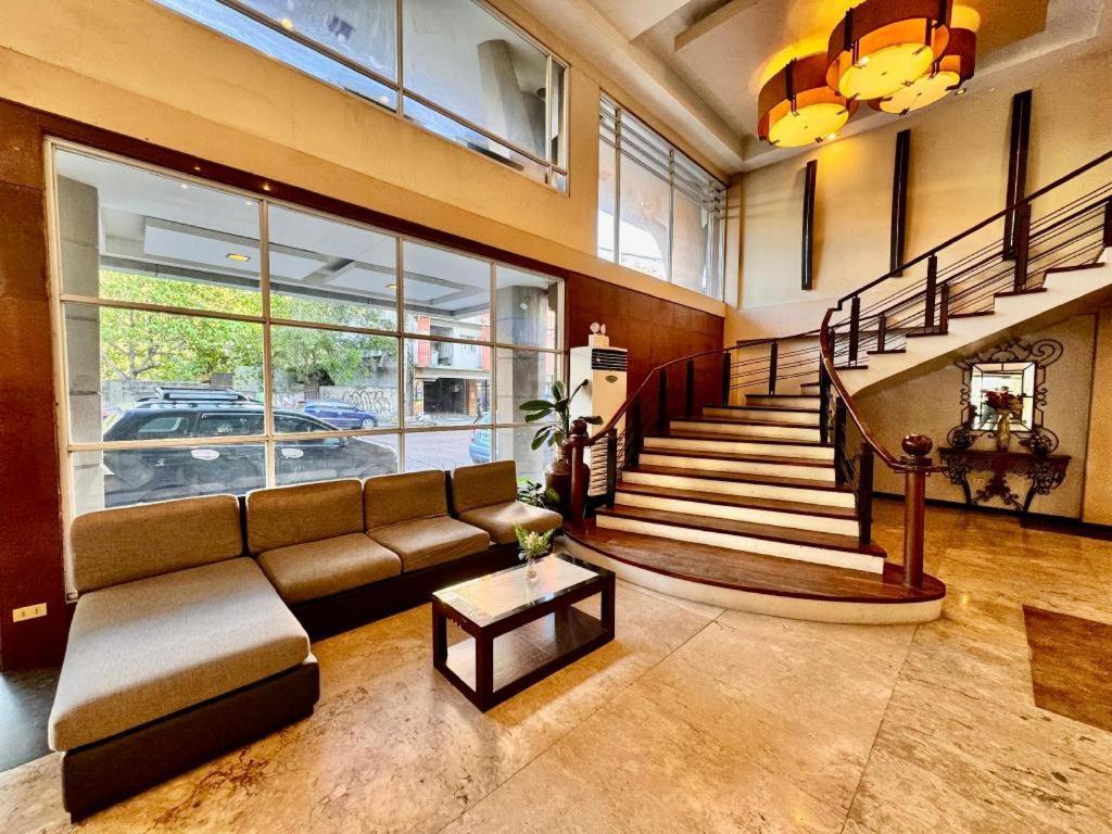 Mo2 Westown Hotel San Juan Баколод Екстериор снимка